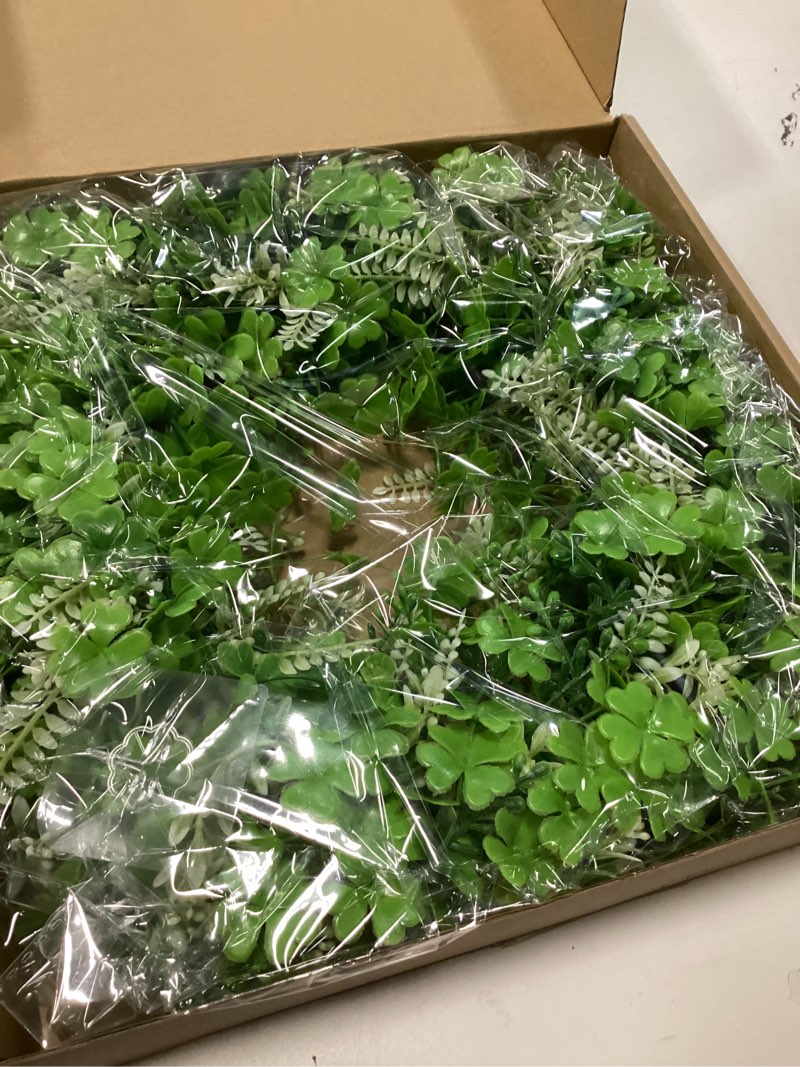Condition photo showing New/Like New for 17.8" St Patricks Day Shamrock Wreath for Front Door, Saint Patricks Day Artificial Wreath Decoration, Irish Clover Spring Summer Greenery Wreath for Wall Window Indoor Outdoor Porch Home Gift Decor