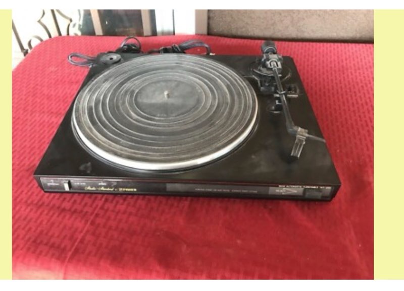 Fisher MT-223A | High Fidelity Stereo Turntable