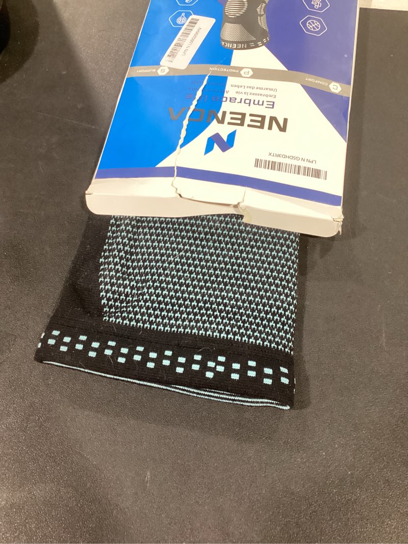 Condition photo showing Good Condition for NEENCA Professional Knee Brace for Pain Relief, Medical Knee Support with Patella Pad & Side Stabilizers, Compression Knee Sleeve for Meniscus Tear, ACL, Joint Pain, Runner, Workout (Emerald, X-Large) X-Large Emerald