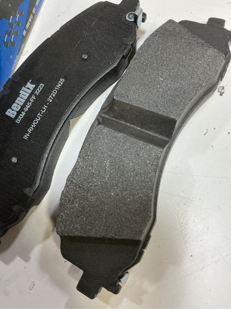 Condition photo showing Good Condition for bendix priority1 cfm2223 semi-metallic front brake pads for ram 2500 2023-2019, 3500 2023-2019, 4000 2020-2019