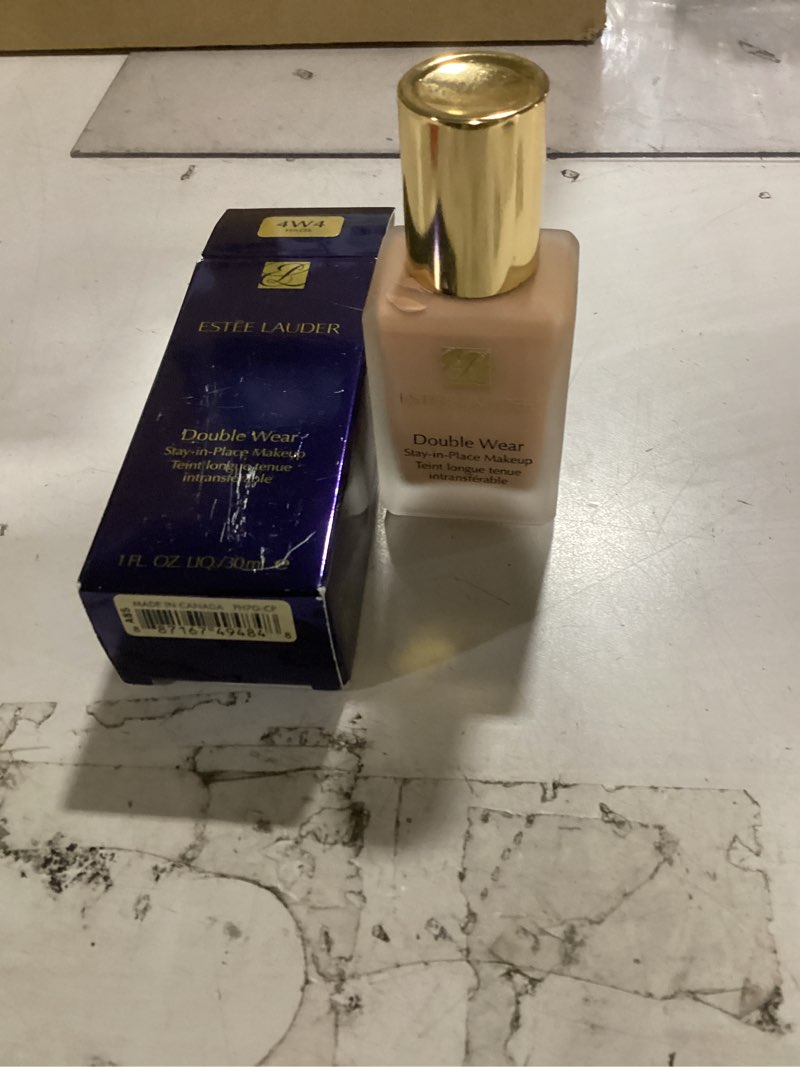 Condition photo showing Good Condition for estée lauder double wear stay-in-place foundation makeup | long-wear matte foundation, 1 fl oz new formula 4c3 softan - medium tan with cool rosy-beige undertones