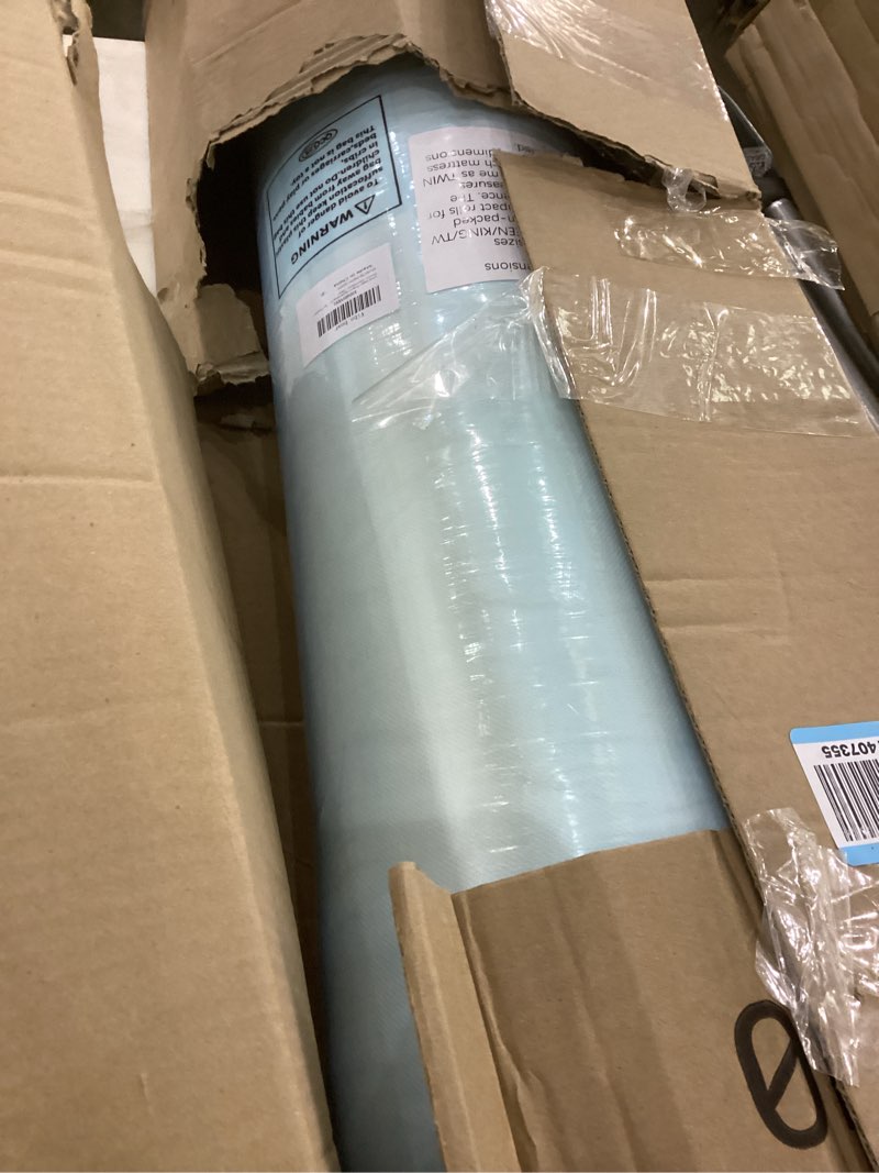 Condition photo showing Good Condition for Premium Foam Japanese Futon Floor Mattress Queen Size 60"x 80",100% High Density Foam Comfortable Floor Mattress,3.2" Thicken Foldable Sleeping Pad,Dormitory Tatami Mat,for Adult and Kids(White) White Queen( 80 x 60 )