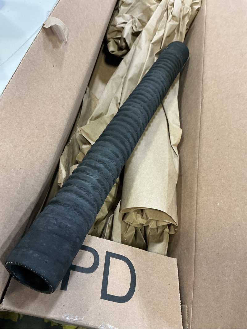 Condition photo showing Good Condition for dayco 81181 radiator hose, black