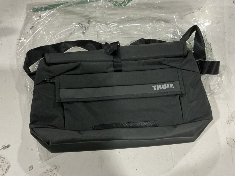 Condition photo showing Good Condition for thule paramount 14l cb