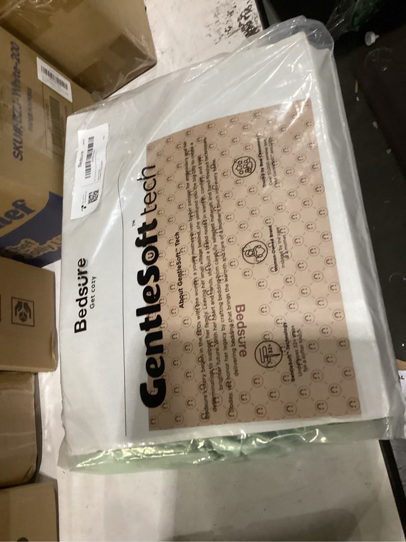 Condition photo showing Good Condition for bedsure full size bed sheets, cooling sheets, rayon derived from bamboo, purewoven, breathable & soft, deep pocket up to 16 inches, hotel luxury silky bedding for hot sleepers, sage green 10 - sage green full