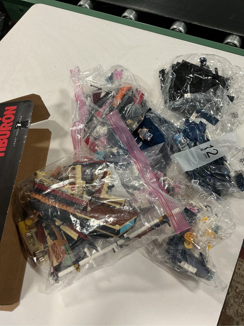 Condition photo showing As Is for LEGO Ideas Jaws Set - Diorama Kit for Fans of The Classic Movie - Shark Toy - Movie Memorabilia Gift for Adults - Includes Orca Boat and Chief Brody, Hooper and Quint Minifigures - 21350