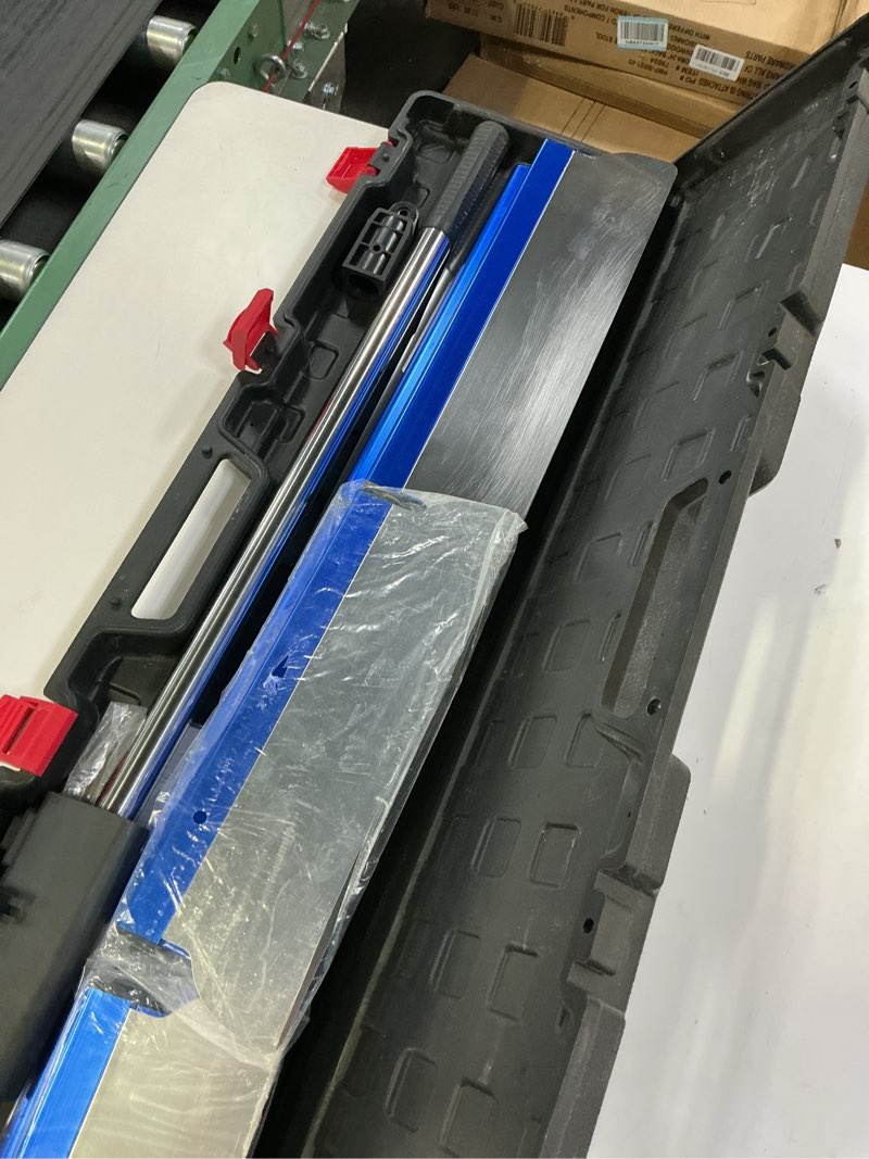 Condition photo showing Good Condition for KEZERS Drywall Skimming Blade Set-7",10",14",16" & 24" Skimming Blades + 35"-81" Extension Handle, Stainless Steel Construction Knife,Smoothing Drywall Knife,Extruded Aluminum,High Impact End Caps SK5CH