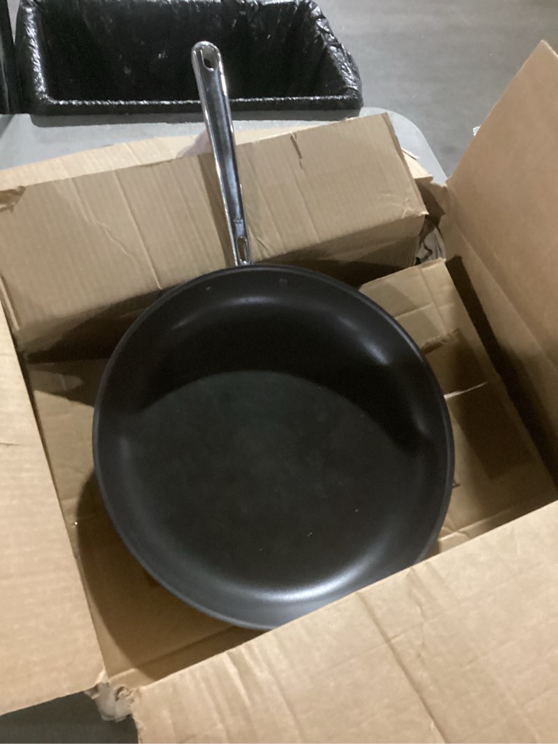 Condition photo showing As Is for misen carbon nonstick™ frying pan – carbon steel pan, naturally nonstick no-coating surface, ultra-durable & oven-safe, induction & gas compatible - 12 inch