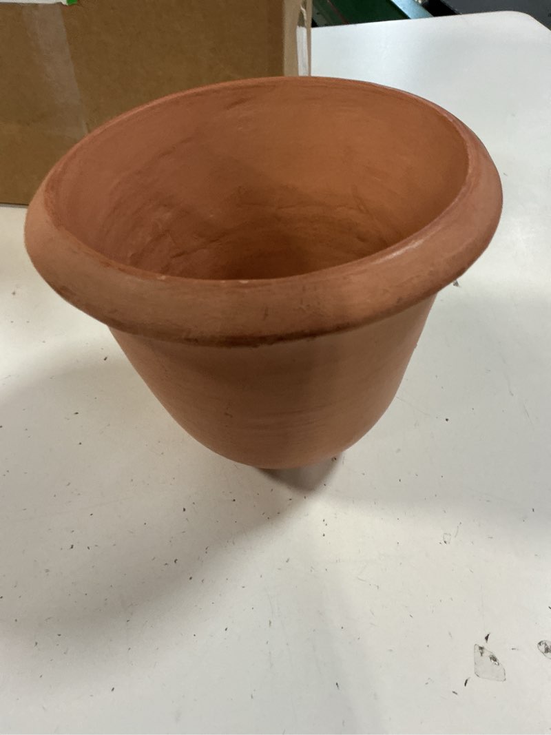 Condition photo showing Good Condition for Premium Rolled Rim Terracotta Bowl Sm 