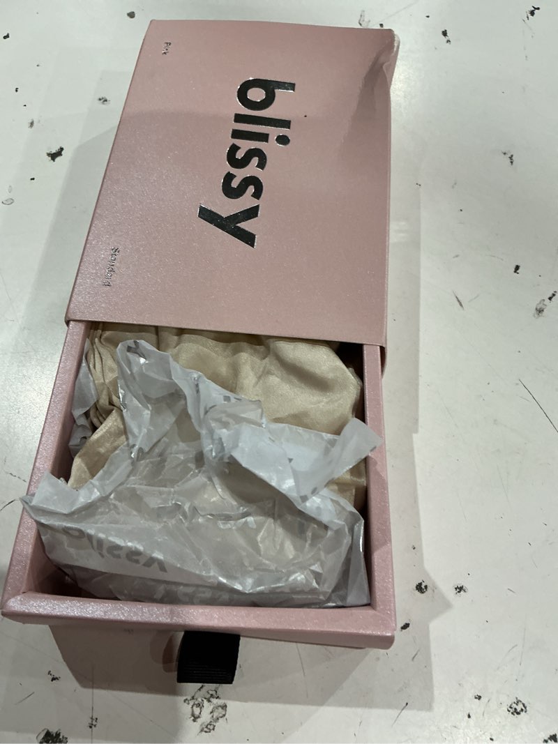 Condition photo showing Good Condition for blissy silk pillowcase - 100% pure mulberry silk - 22 momme 6a high-grade fibers - silk pillow cover for hair & skin - regular, queen & king (champagne, standard) champagne standard