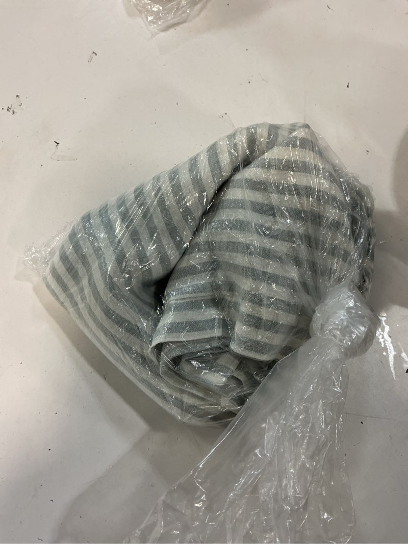 Condition photo showing New/Like New for quince blue european linen pillowcase