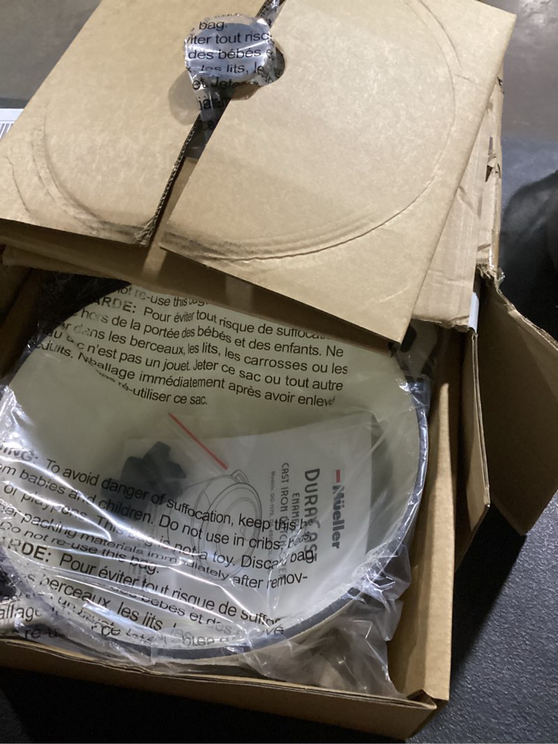 Condition photo showing Good Condition for mueller duracast 6 quart enameled cast iron dutch oven pot with lid, dual handles, heavy-duty braiser pan, stainless steel knob, for braising, stews, roasting, baking, safe across all cooktops, white