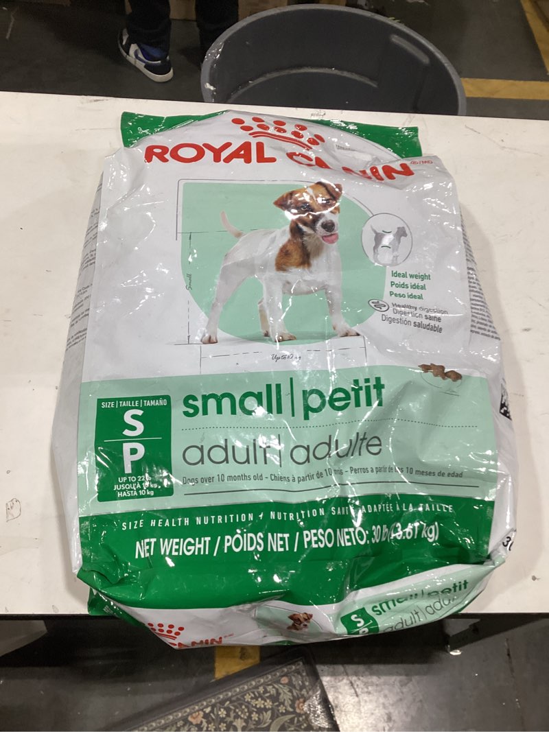 Royal Canin Size Health Nutrition Small Adult Dry Dog Food, 2.5 lb Bag