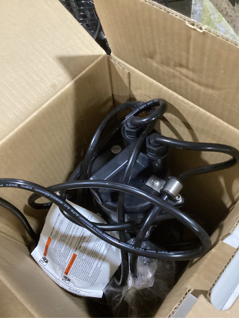 Condition photo showing Good Condition for utilitech 1/3-hp 40-gpm aluminum submersible sump pump