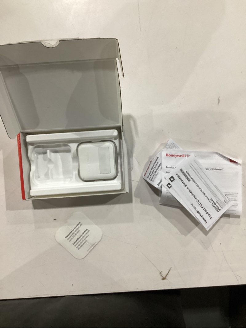 Condition photo showing Good Condition for honeywell home rchtsensor-1pk, smart room sensor works with t9/t10 wifi smart thermostats