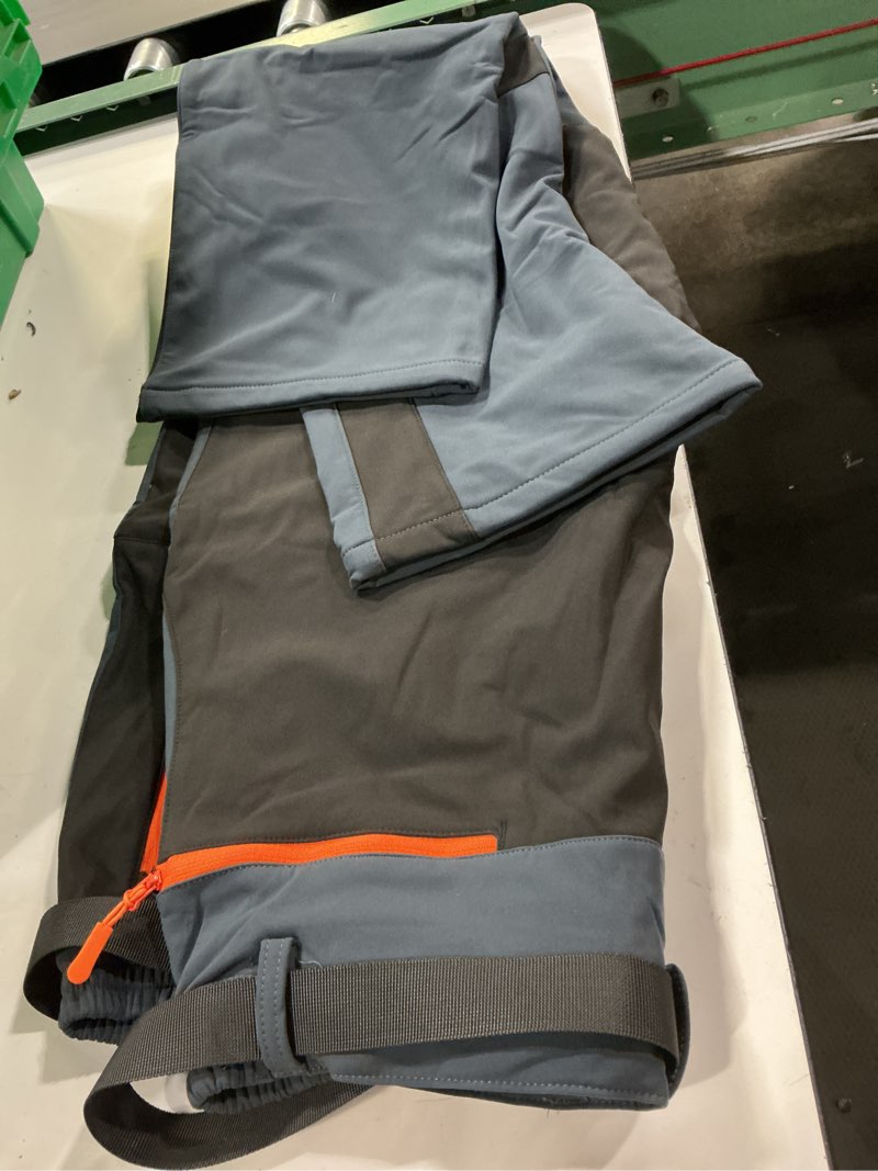 Condition photo showing Good Condition for Men's Hiking Snow Ski Pants Softshell Fleece Lined Winter Water Repellent Outdoor Fishing Cargo Pants Dark Grey X-Large