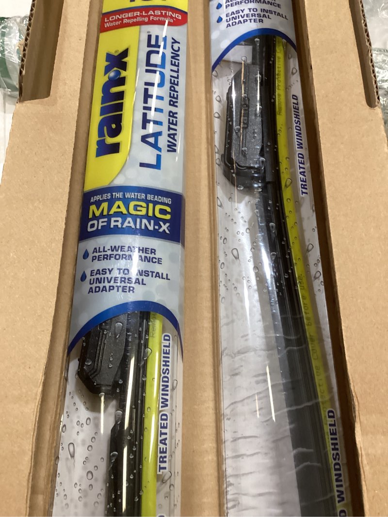Condition photo showing Good Condition for Rain-X 810165 Latitude 2-In-1 Water Repellent Wiper Blades, 22 Inch Windshield Wipers (Pack Of 2), Automotive Replacement Windshield Wiper Blades With Patented Rain-X Water Repellency Formula 22" and 22" Latitude