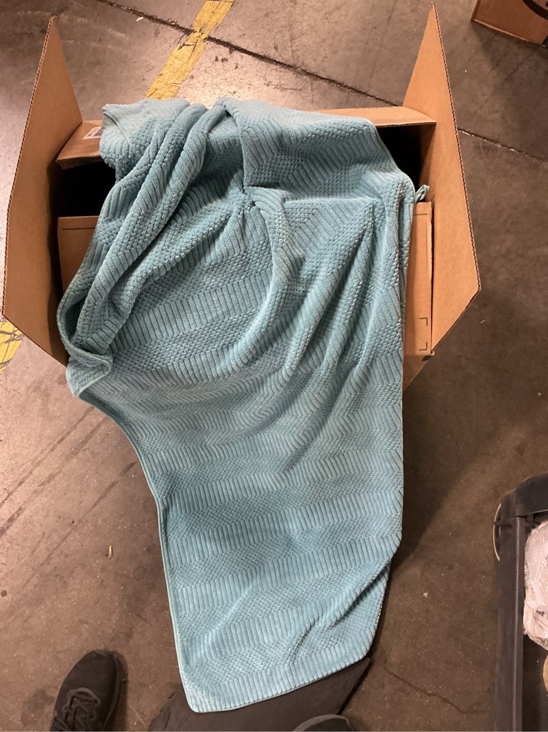 Condition photo showing As Is for Oeko tex blue multipack towels