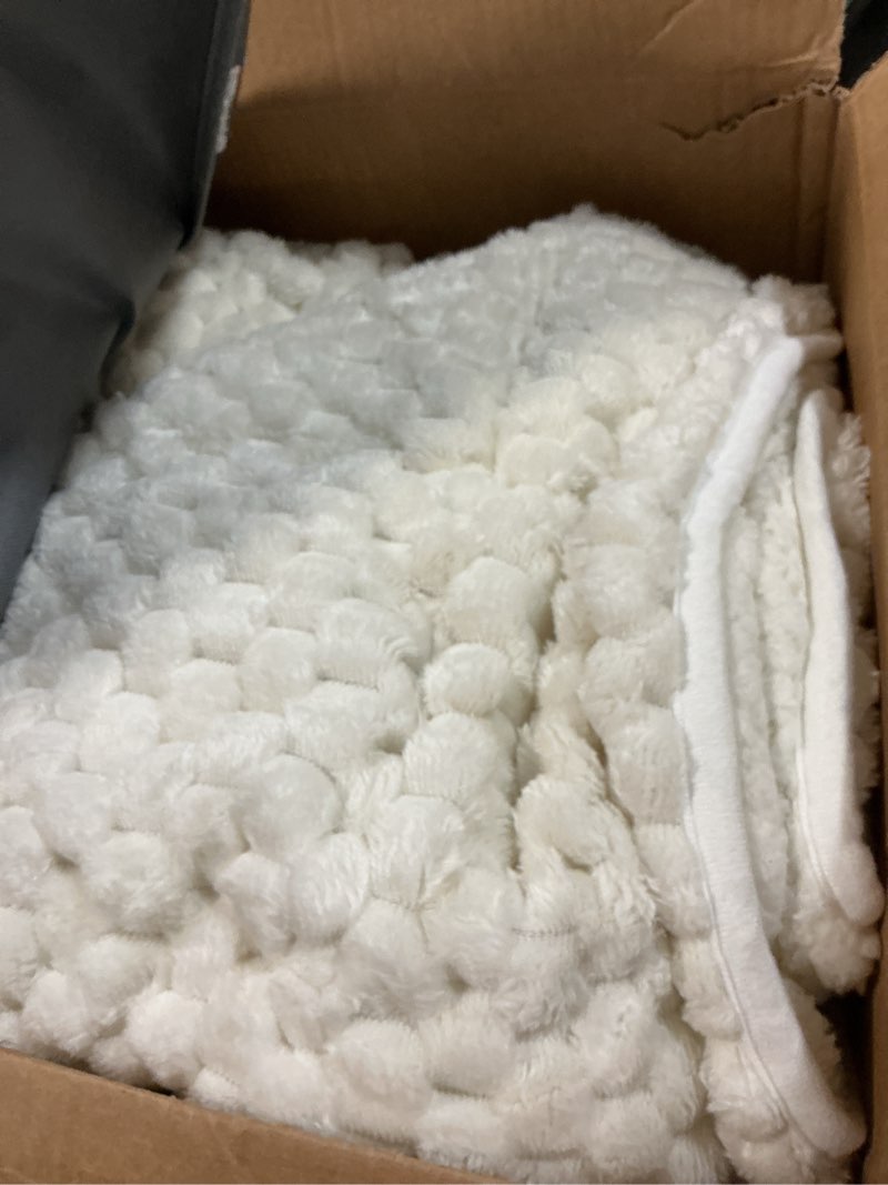 Condition photo showing As Is for Mr. Sandman Weighted Blankets for Adults Queen Size 20lbs, Warm Sherpa Fleece Throw Blanket for Sleep and Calm, Soft Cozy Heavy Bed Blanket with Jacquard Flannel, 60 x 80 Inches, Cream White Cream White 60 x 80 inches, 20lbs