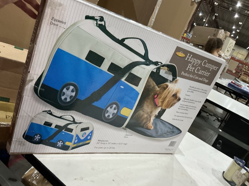 Condition photo showing New/Like New for happy camper pet carrier