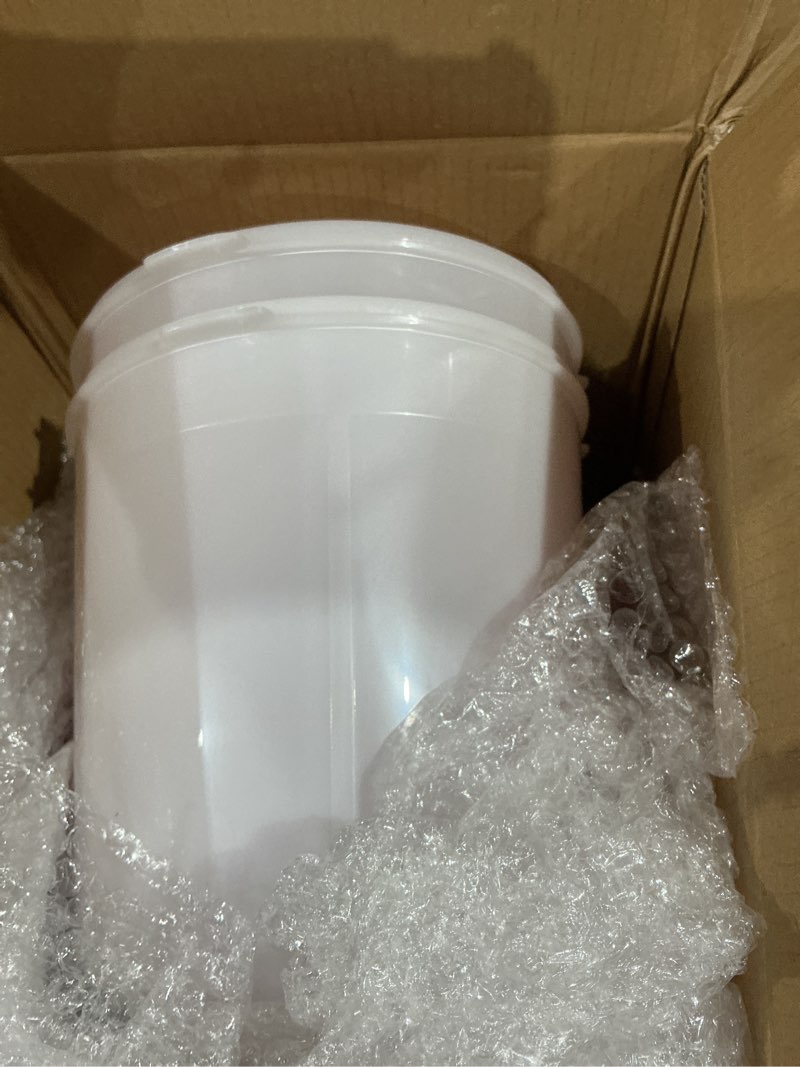 Condition photo showing Good Condition for 4 pcs heated chicken waterer for winter, poultry feeder, poultry heated constant temperature fountain with leg support for chicken coop chicks birds (6l)
