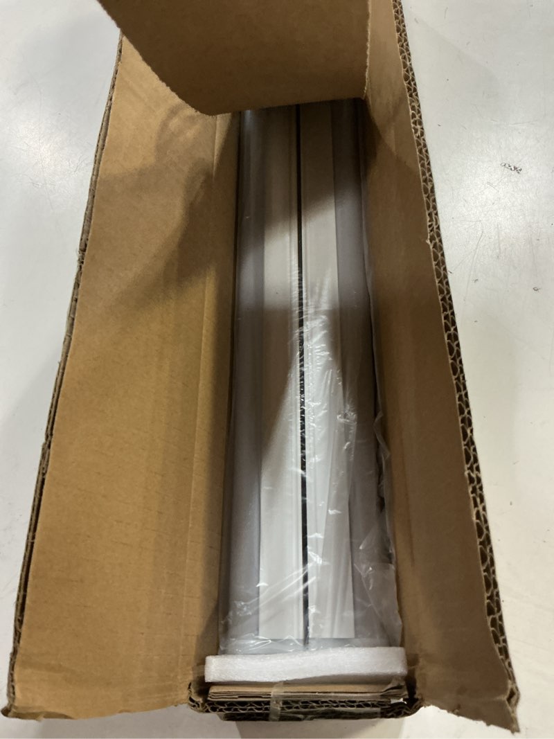 Condition photo showing Good Condition for pak led shop lights, 4ft t5 integrated utility fixture, 2300lm 6500k cool white, 20w energy efficient linkable led tube lights for garage, workshop, basement, fcc certified, 2 pack white 4ft 6500k-2 pack