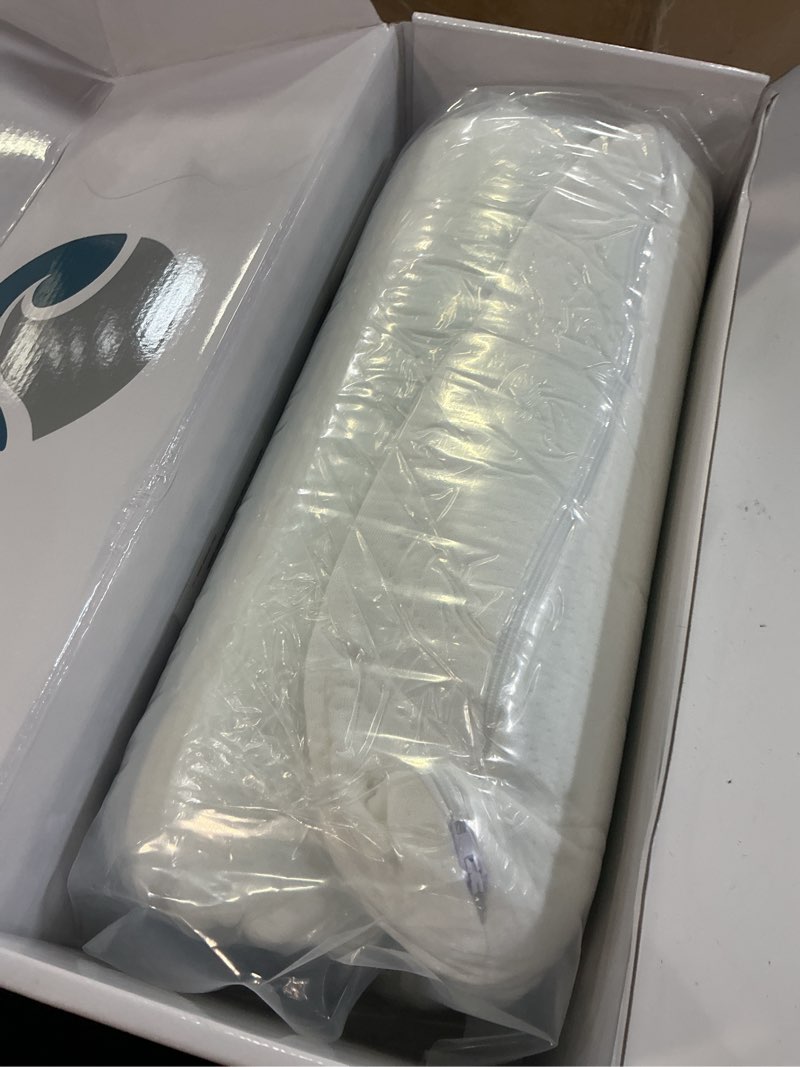 Condition photo showing New/Like New for bluewave bedding slim gel memory foam pillow for stomach, back and side sleepers - therapeutic design for spinal alignment, better breathing and enhanced sleeping (4-inches height, standard) 4"h slim (standard)