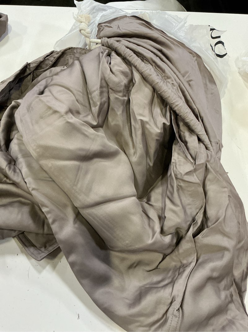 Condition photo showing Good Condition for bamboo duvet cover, king/cal king, stone