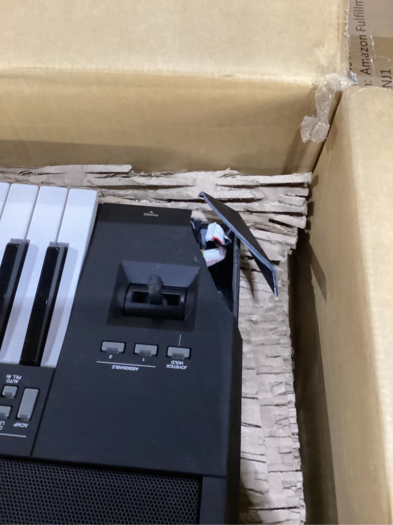 Condition photo showing As Is for Used not tested Yamaha 61-Key Arranger Keyboard, Multiple Styles and Voices, Assignable Live Control Knobs PSRSX720 PSR-SX720