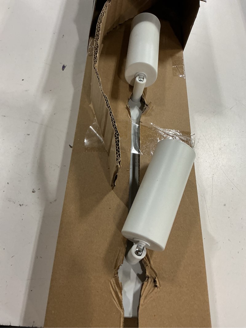 Condition photo showing New/Like New for globe electric 64000120 28" 4-light led integrated track lighting, matte white, adjustable pivoting track heads, 37w, 1600 lumens, 3000 kelvin, dimmer switch compatible, modern ceiling fixture white, bianca