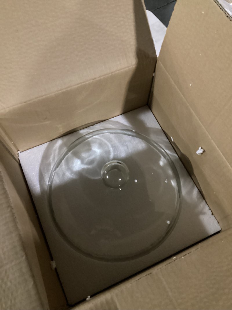 Condition photo showing Good Condition for 12" borosilicate glass microwave splatter cover, large clear food cover with handle, 12-inch plate lid, bpa-free, heat-resistant & dishwasher-safe microwave splatter guard for reheating