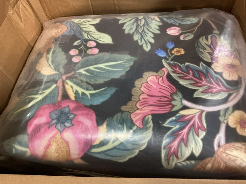Condition photo showing New/Like New for area rugs 8x10 for living room clearance washable vintage floral rug non slip low pile large rug for bedroom, farmhouse, dining room, kids playroom, black black 8' x 10' (rectangular)