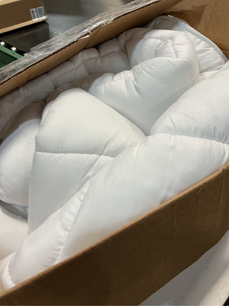 Condition photo showing As Is for niagara sleep solution ultra soft full size mattress topper - viscose made from bamboo pillow top mattress pad for back pain relief - naturally cooling for hot sleepers, green full 1 green