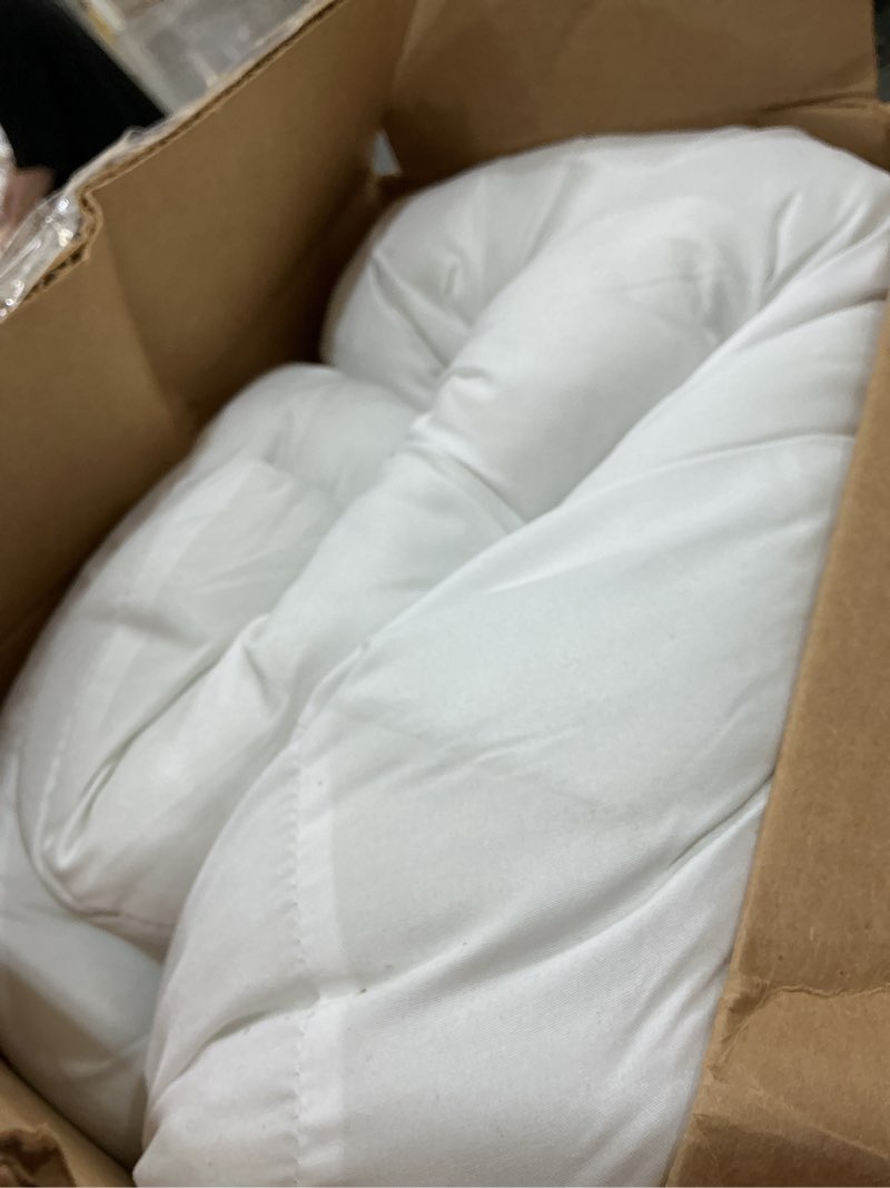 Condition photo showing New/Like New for amazon basics soft supportive long body pillow for all position sleepers, machine washable, 20 x 54 inches, 1-pack 20 in x 54 in 1 pack