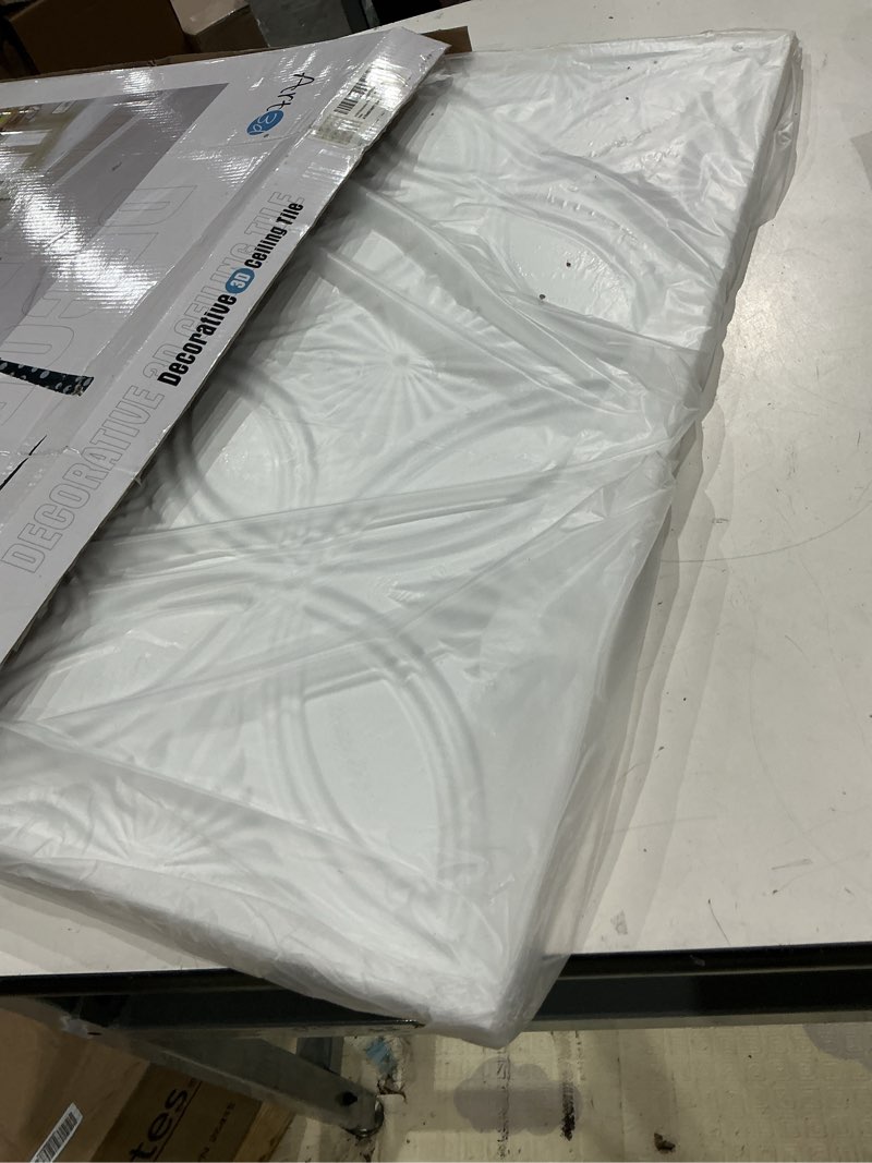 Condition photo showing Good Condition for art3d decorative pvc drop ceiling tile 2ft x 2ft in white,glue up ceiling panel 24 x 24in.12pcs 24*24 white