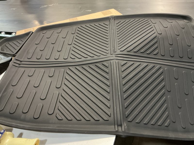 Condition photo showing Good Condition for Cargo Liners for 2017-2022 Honda CRV CR-V Fuel Model, Trunk Mat with Seat Back Cover Accessories All Weather Rear Cargo Mat Backrest Protector(17-22 Fuel Model, Not for Trunk with Subwoofer) For 17-22 Fuel CRV(w/o Subwoofer)