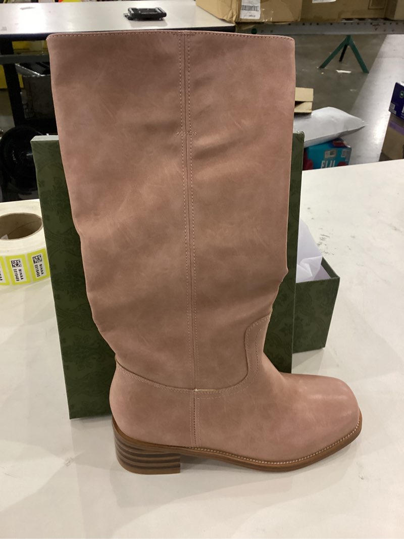 Women’s Shoes size 8