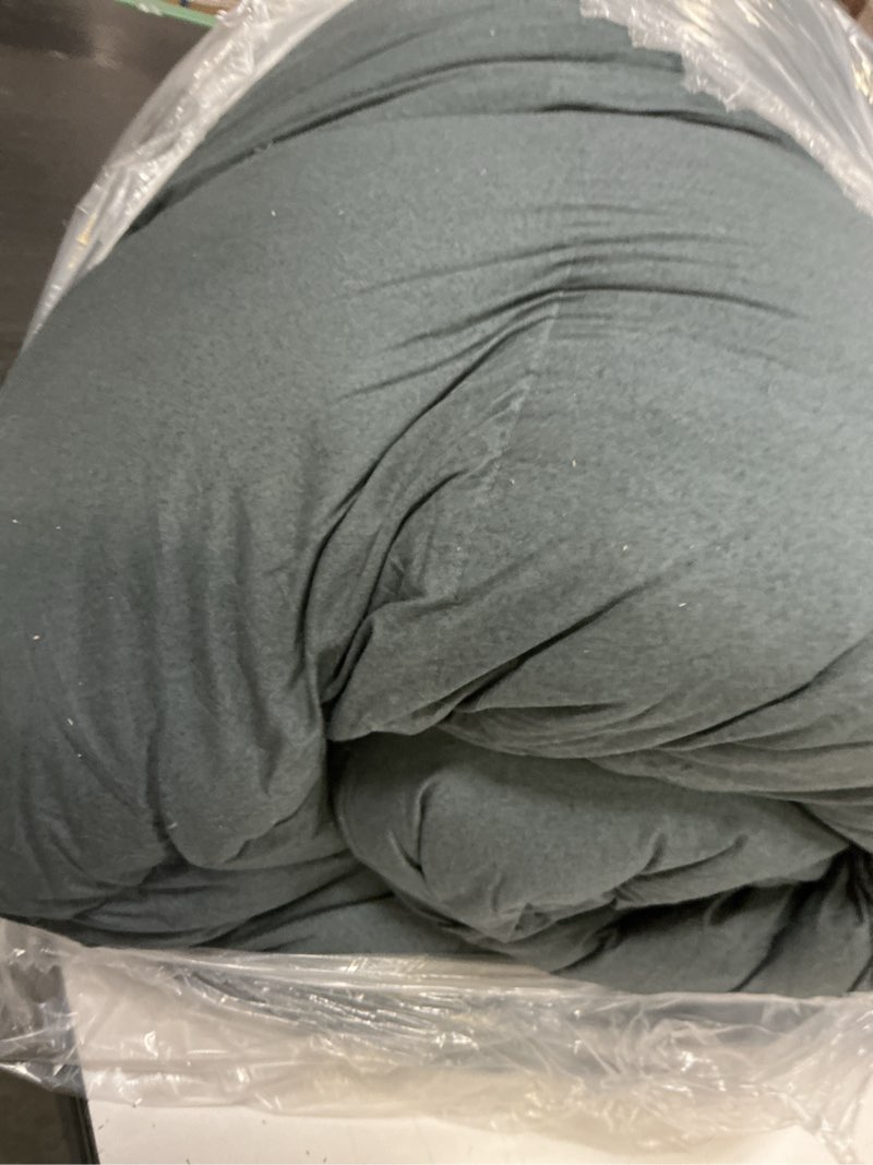 Condition photo showing Good Condition for cotton pintuck comforter, king/cal king, nightfall