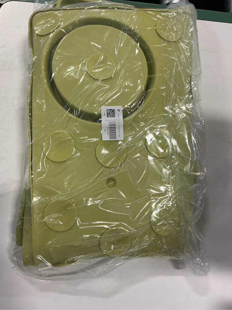 Condition photo showing New/Like New for 31.5" x 20" Large Multi-Function Dog Food Mat,Silicone Dog Lick Mat, Slow Feeder Mat for Dogs, Pet Mats for Food and Water,Pet Food Mat with Lip to Prevent Spills (Green)