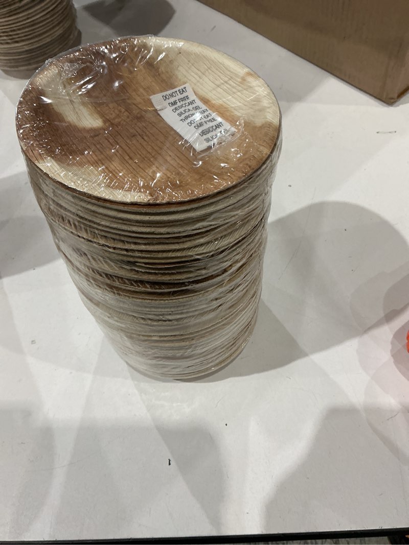Condition photo showing Good Condition for areca palm leaf plate - eco friendly, disposable dinnerware plates- natural and biodegradable round plates