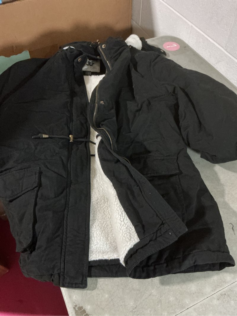 Condition photo showing Good Condition for wenven women's winter warm sherpa lined jacket heavy parka coat with hood 2xl black