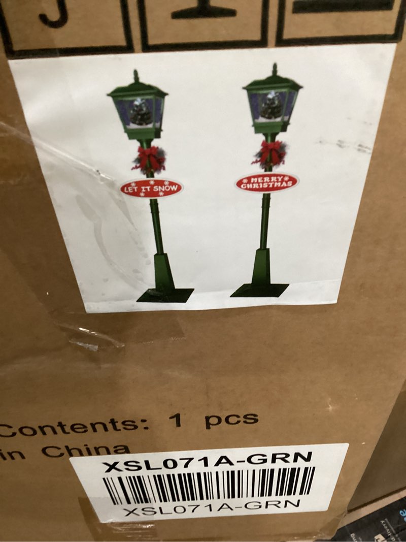 Condition photo showing Good Condition for Frasier hill farms 6ft street lamp post