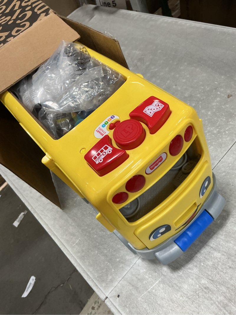 Condition photo showing Good Condition for Fisher-Price Little People Toddler Toy Big Yellow School Bus & Community Heroes Set, Musical Pull-Along Vehicle & Figures for Kids Ages 1+ Years (Amazon Exclusive)