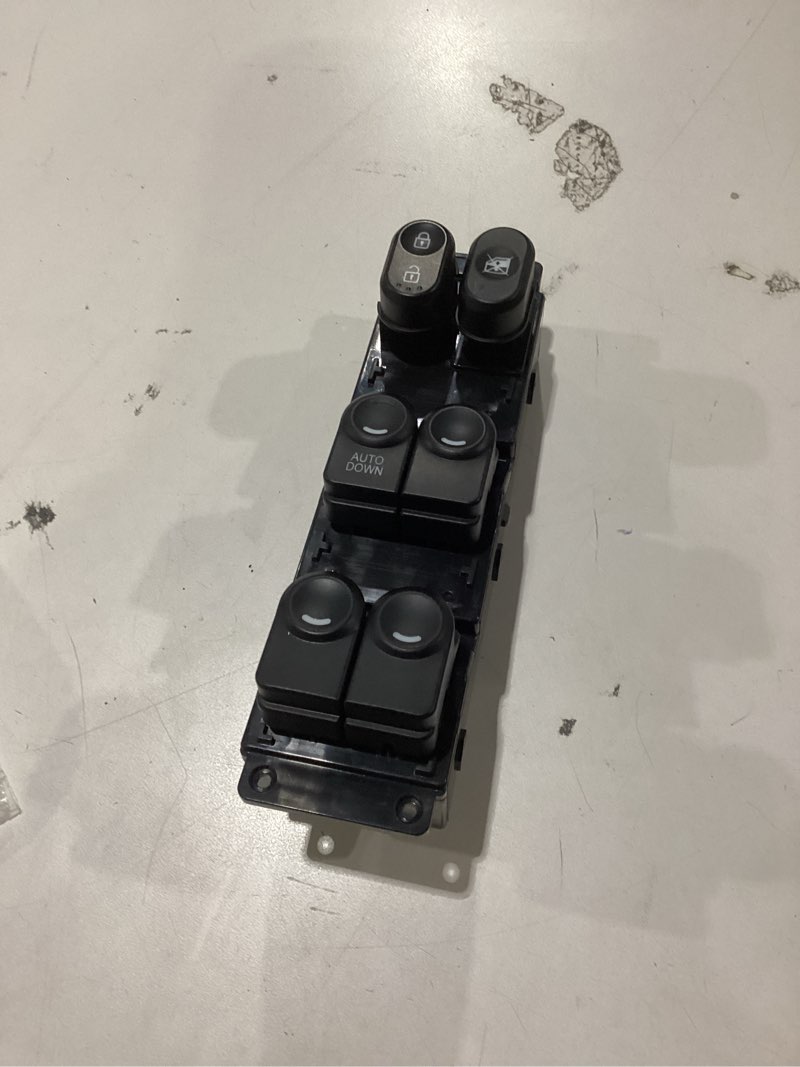 Condition photo showing Good Condition for Similar to stock photo make and model unknown Power Master Window Switch Control Button Front Left Driver Side Compatible with 2011 2012 2013 2014 2015 2016 2017 Hyundai Accent, Replacement OEM 93570AP1R101, 93570-1R111, 1 Auto, 16 Pins
