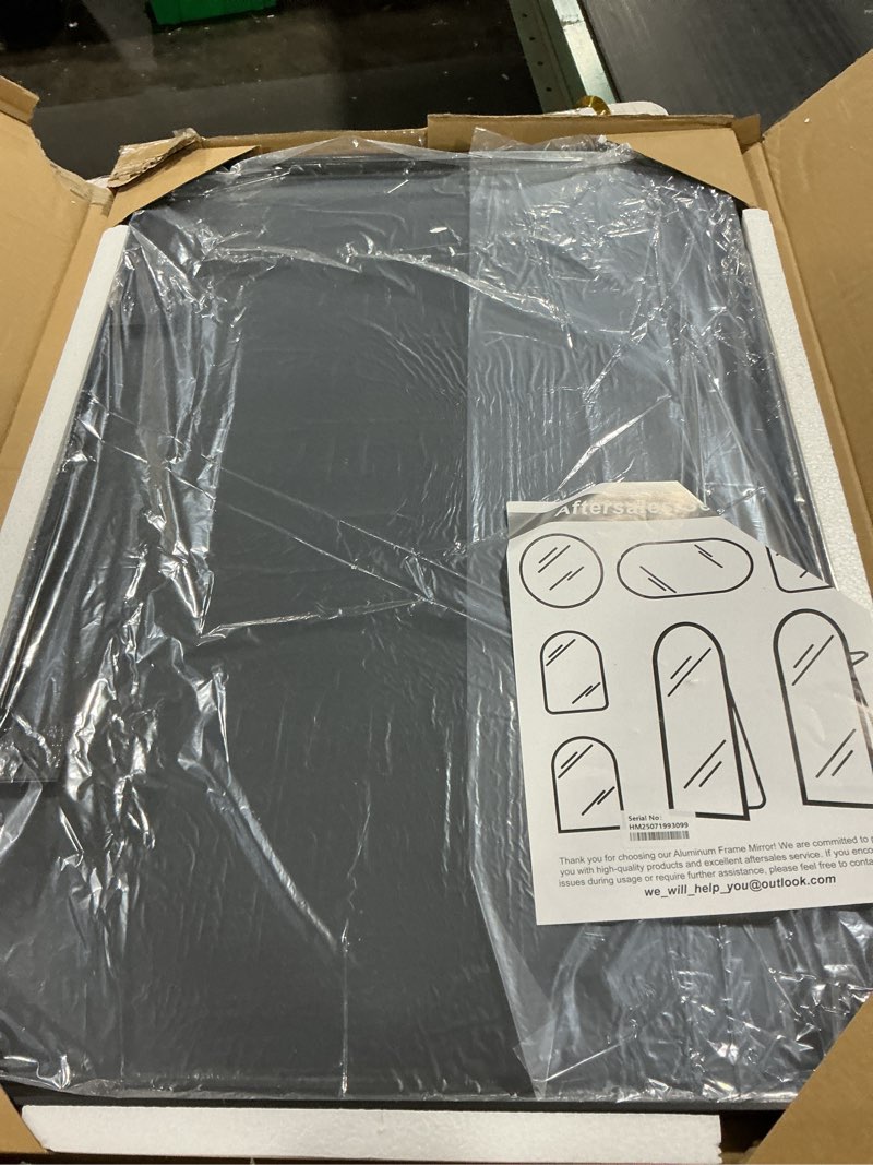 Condition photo showing Good Condition for (Similar to stock photo) LOAAO Black Metal Framed Bathroom Mirror for Wall, 24X36 Inch Rounded Rectangle Mirror, Matte Black Bathroom Vanity Mirror Farmhouse, Anti-Rust, Hangs Horizontally or Vertically Black 36\"L x 24\"W