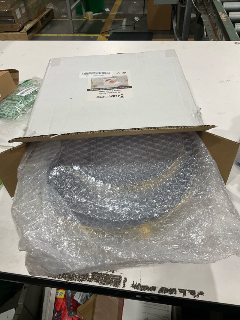 Condition photo showing Good Condition for Rubtlamp 60Pcs Clear Plastic Plates,Clear Disposable Plates With Gold Rim,Heavy-duty Gold Plates,Hammered Party Plates Include 30Clear Dessert-Platos,30Dinner-Platos for Wedding, Party Clear Gold