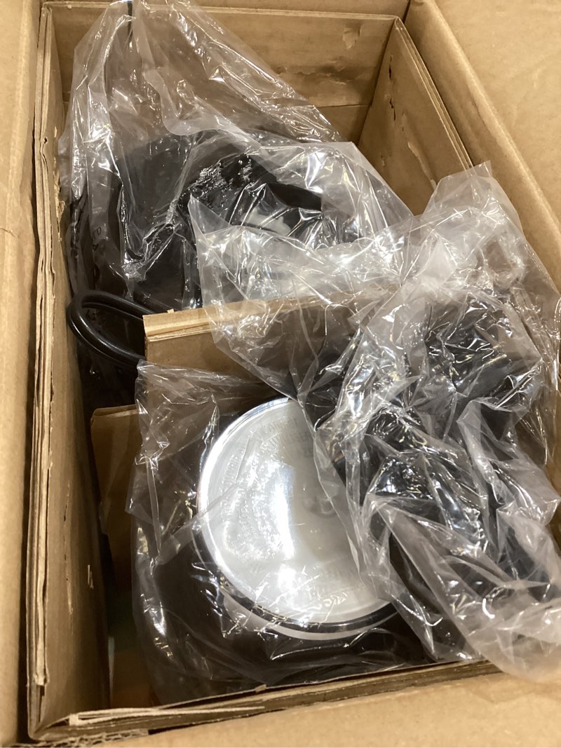 Condition photo showing Good Condition for TOPZEE Personal Smoothie Blender, 1000W Single-Serve Blender with 24oz To-Go Cup, Twist-On Start/Stop, for Protein Shakes & Smoothies, Compact Countertop Blender, Black