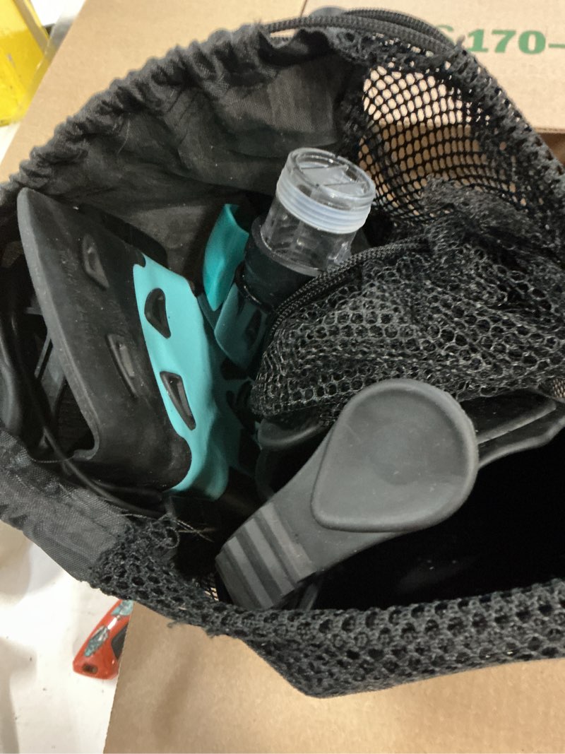 Condition photo showing New/Like New for viginsul mask fins snorkeling gear for adults, full face snorkel mask & adjustable swim fins snorkel set, panoramic view snorkel mask dry top anti-fog anti-leak black green l/xl mask+l/xl fins