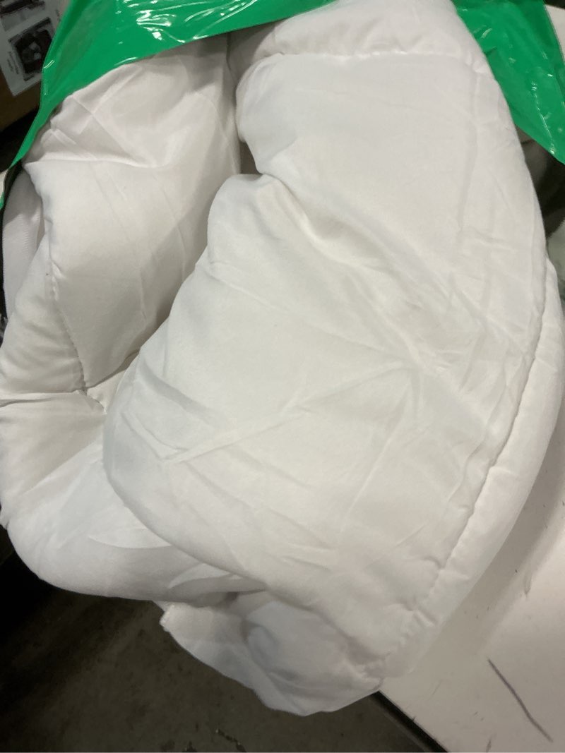 Condition photo showing New/Like New for dumos queen size ultra soft mattress topper, viscose derived from bamboo, pillow top mattress pad with stretchable pockets, breathable cooling topper for back pain relief gray white queen