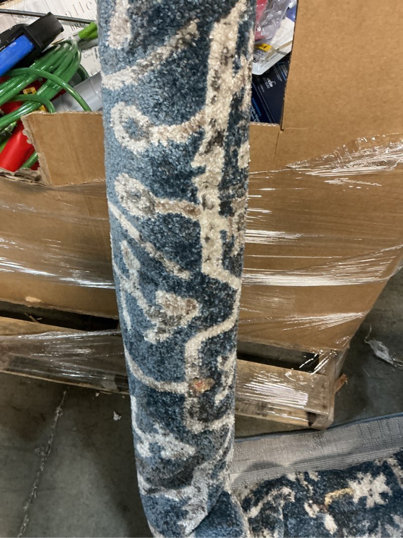 Condition photo showing As Is for Superior 4 x 6 (ft) Polypropylene Deep Royal Rectangular Indoor Floral/Botanical Mid-Century